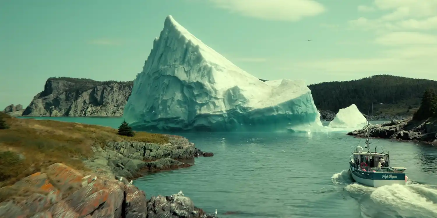 iceberg-boat-below
